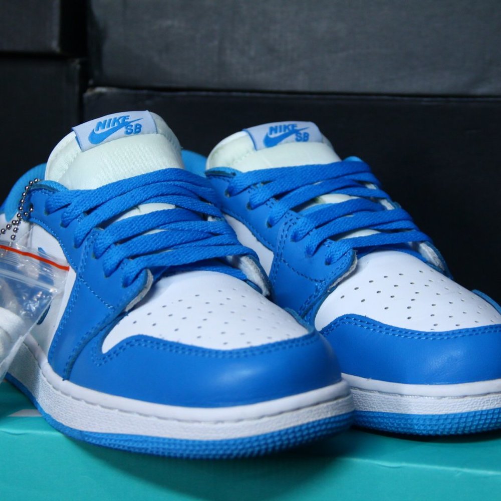 Nike SB x Air Jordan 1 Low "Erick Koston" UNC QS - Picture 6 of 14